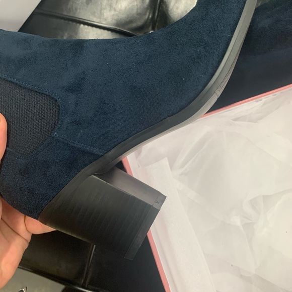 Women’s Pointed Toe Chelsea Ankle High Heel Block Boot in Navy Faux Suede - Picture 13 of 15